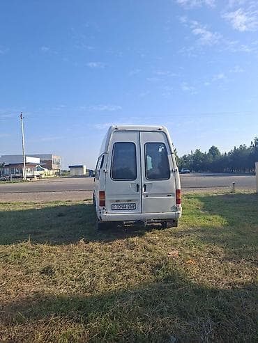 sürət qutusu yağı: Ford Transit: 2.5 l | 1995 il 500000 km Mikroavtobus — 5