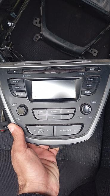 Hyundai orijinal multimedia/radio başlıq (Hyundai Mobis), istehsal