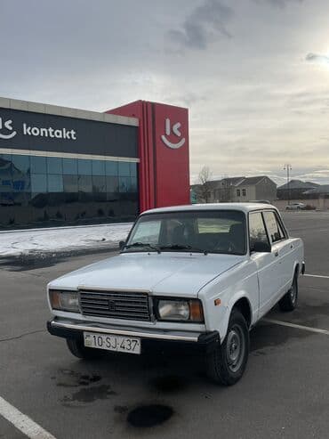 satdiq traktorlar: VAZ (LADA) 2107: 1.5 l | 2006 il 252555 km Sedan — 1