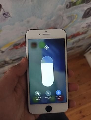 irşad iphone 11: IPhone SE 2022, 64 GB, Qara, Barmaq izi — 2