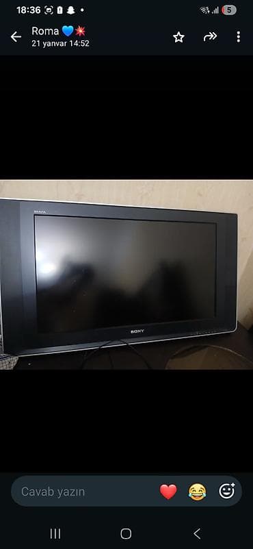 panel radiator: Sony Bravia LCD televizor - Ekran: təxminən 26–32 düym LCD panel — 1