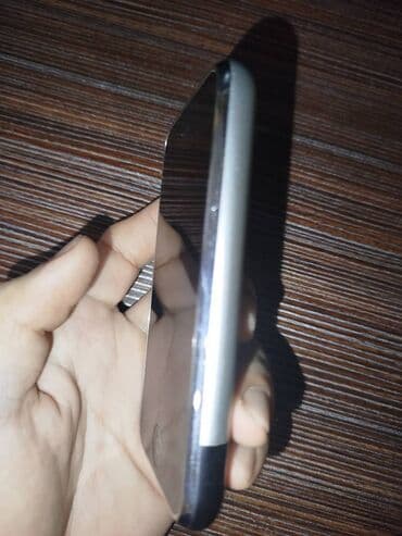 iphone 3 qiymeti: IPhone 3G — 4