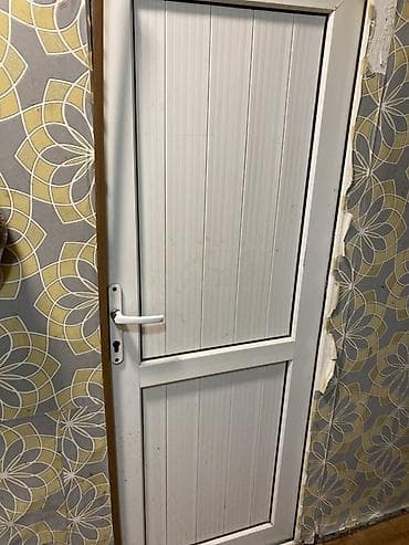 plasdik qapilar: Plastik qapı

190/75

Yaxşi vəzyəttə 
Ünvan Metro nizami — 1