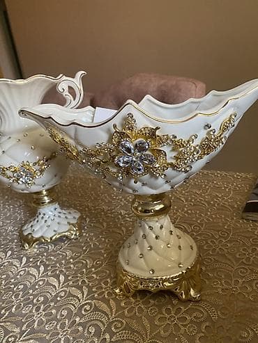 nol yedi sekileri: Vaza dəsti, Farfor — 4