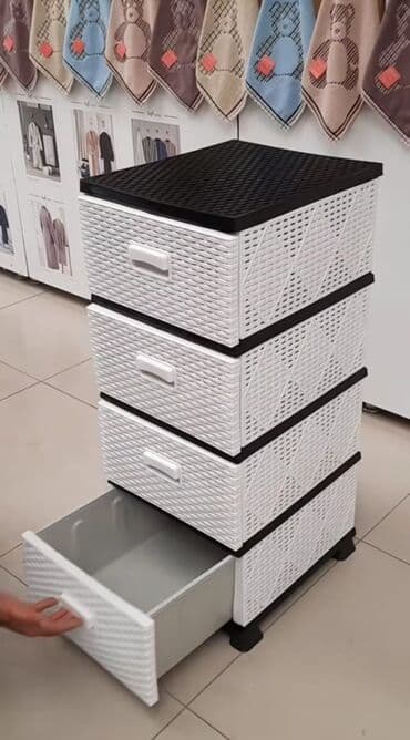 plastik qapılar işlənmiş: Yeni, Açılan, 4 qapılı Düz dolab — 6