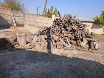 Бочки: Odun satılır qiyməti 250 manat əlaqə nömrəsi 050 317 58 77 - Qalın — 1