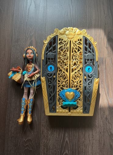 Кукла монстер хай Клео де Нил g3, идеальное состояние, кукла новая lalafo.az -da Кукла монстер хай Клео де Нил g3, идеальное состояние, кукла новая