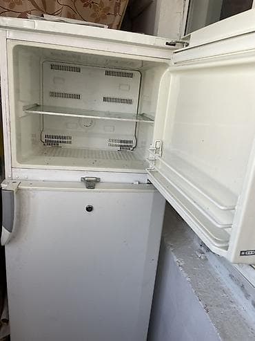 Кухонные плиты и варочные поверхности: Б/у 2 двери Beko Холодильник Продажа, цвет - Белый — 3