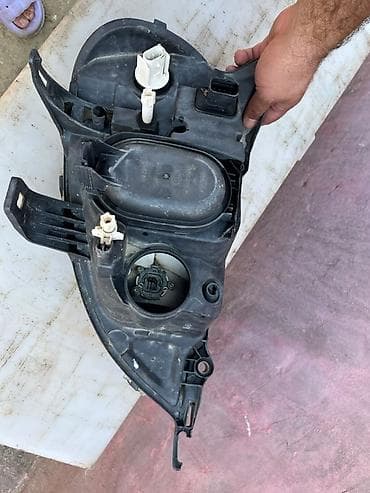 prius faralari: Məhsul: Avtomobil ön farası dəsti (sağ və sol) Təsvir: - Komplekt: 2 — 4