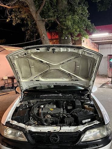islenmis avtomobiller: Opel Vectra: 2 l | 1997 il 32000 km Universal — 9