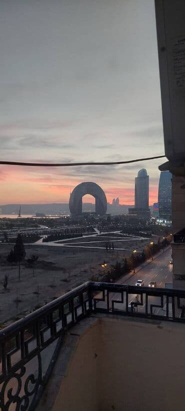 bina az musfiq qesebesi kohne tikili: 8 noyabr prospektində ag şəhər bulvarina yaxin 7 mertebeli binanın — 4