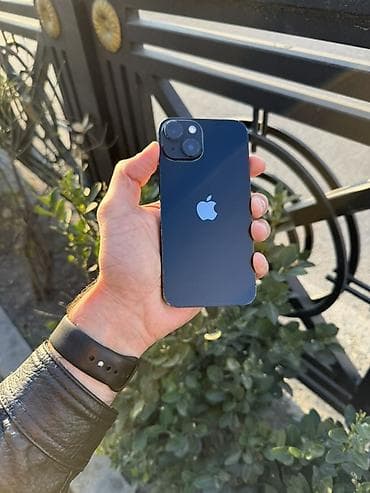 7 ci nesil ipad: IPhone 13, Qara, Simsiz şarj — 1