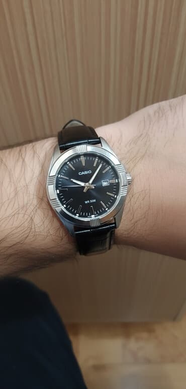 İşlənmiş, Qol saatı, Casio, rəng - Gümüşü