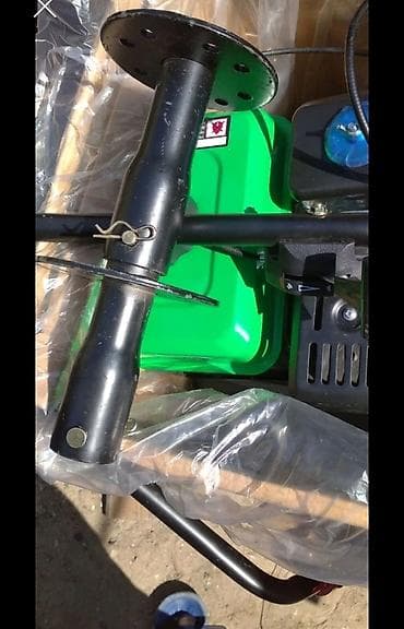 lalafo traktorlarin satisi: Benzinli torpaq frezəsi (kultivator) yenidi qutudadi Güclü 7 at — 2