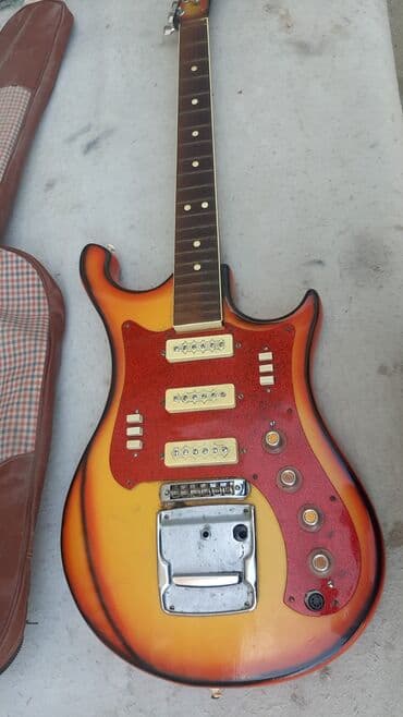 Аккордеоны: Электрогитара, 6 струн, Б/у, Самовывоз — 2