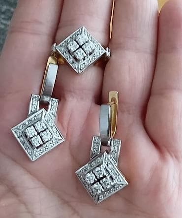 Бриллиантовый Комплект 750 проба Вес 26.6 грамм Бриллианты 2.5 к