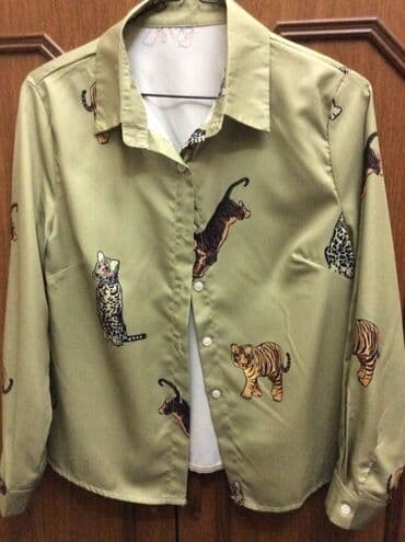 3 duymə koynək: Naxışlı uzunqol köynəklər – 2 model 1) Rəngli mozaika/printe malik — 2