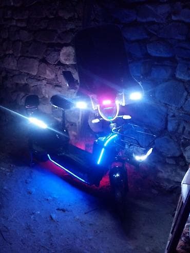 Elektrik skuter – gecə üçün güclü işıqlandırmalı, səbətli