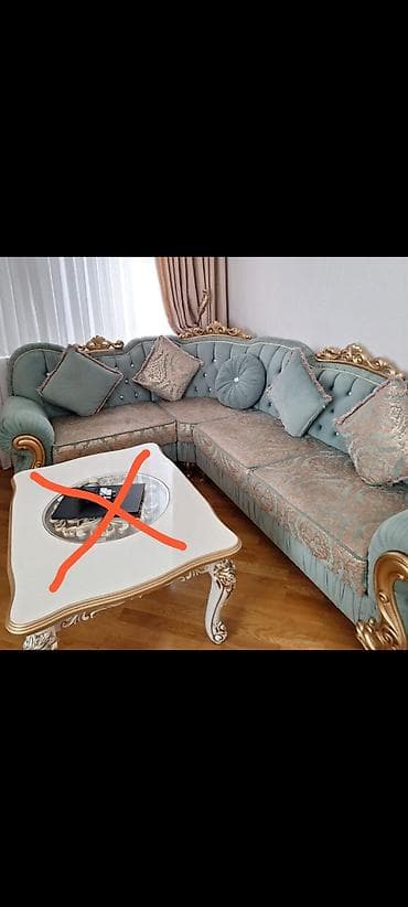 divan xirdalan: Künc divan, İşlənmiş, Çatdırılma yoxdur — 2