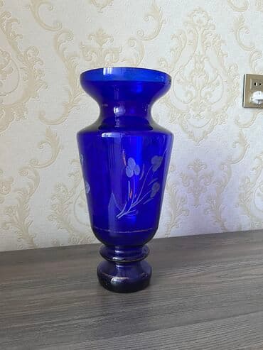 yuxuda gul qabi görmek: Bir vaza — 3