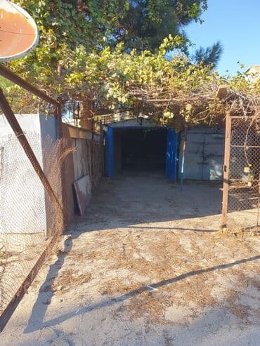 Kirayə qaraj: 18 kv. m, 3 * 6 * 2 Daş Kommunal xətlər qoşulmayıb — 10