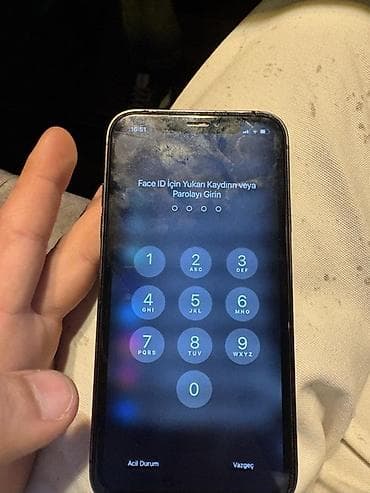 işlenmiş komputerler: IPhone 16 Pro, 64 GB, Qara, Face ID — 2