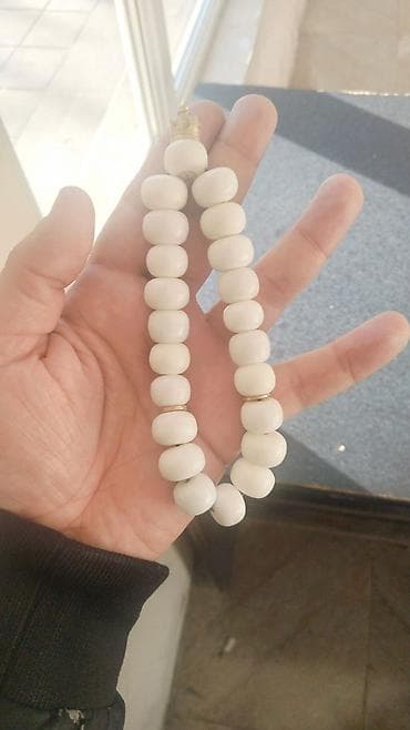 Бижутерия: Keramika təsbehler satilir. əl isidir iceride hazirlanib. 6 ədəddir — 3