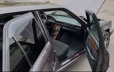 2107 ilə barter: Mercedes-Benz E 230: 2.3 l | 1993 il Sedan — 3
