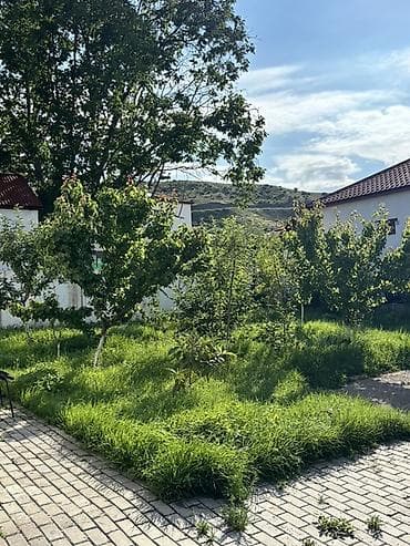 sibrizde evler: Dağ mənzərəli həyət evi – geniş eyvanlı Üstünlüklər: - Geniş terasda — 9