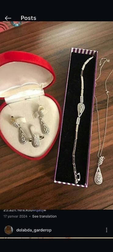 triqelm terkibi: Zərif qadın bəzək dəsti - Tərkib: sırğa (1 cüt), üzük, qolbaq və — 1