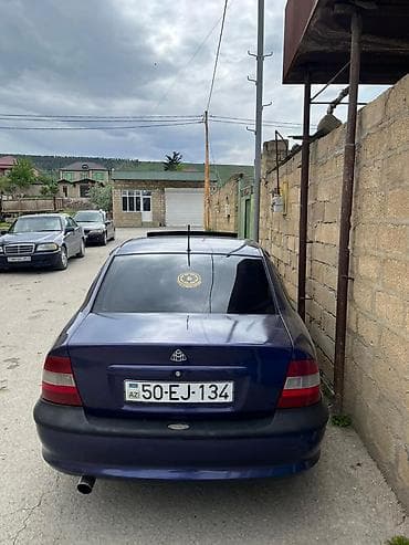 мопед рига запчасти: Opel Vectra sedan – mavi rəng, 4 qapı, ön.dreql. sürüş Xüsusiyyətlər — 8