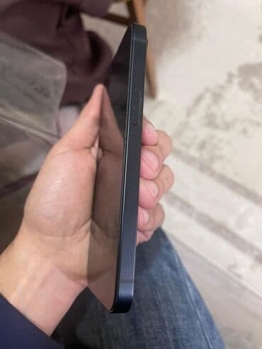 BMW: IPhone 13, Midnight, Face ID — 3