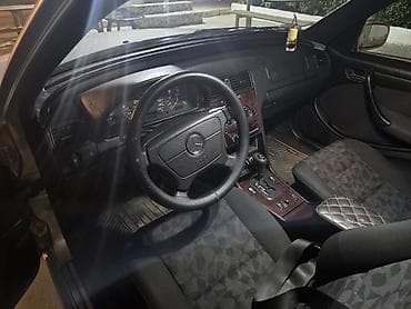 yan güzgü s: Mercedes-Benz C-Class W202 sedan - Kuzov: 4 qapılı sedan, gümüşü rəng — 5