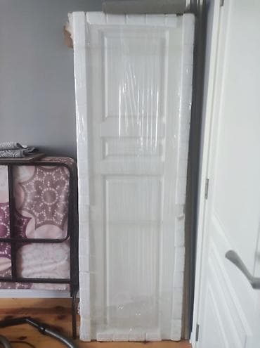 Строительные леса: Gunka88 4 ədəd taxta qapı satılır təzədirlər maşın boyası ilə boyanlb — 1