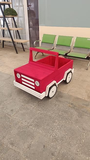 bağ üçün əşyalar: Dördbucaq masa, Açılmayan, Skameykalar ilə, Taxta — 10