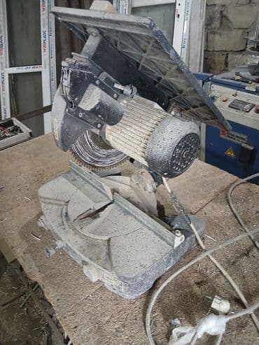 işlənmiş setkalar: Özçelik uqlarez satılır.tam işlək vəziyyətdədi.bircə qulpu — 7