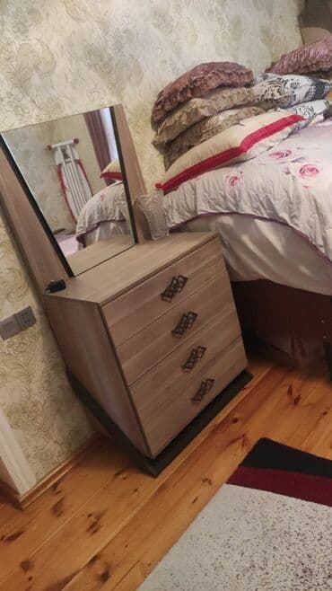 купить бу шкаф для одежды: 2 односпальные кровати, Шкаф, Турция, Б/у — 1