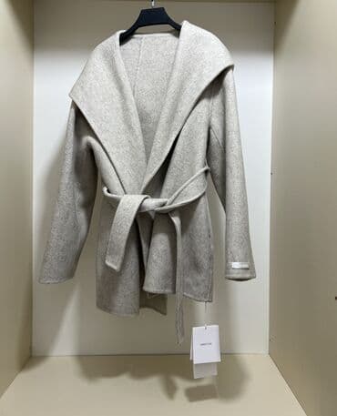 Çimərlik geyimləri: Yeni! Kapshonlu Palto Standart olchu 120azn baha alinib — 1