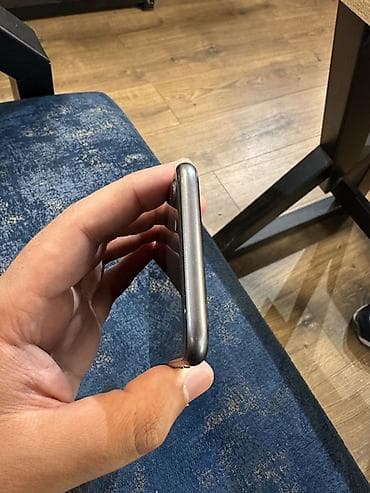 ıphone 6: IPhone 8, 64 GB, Qara, Barmaq izi — 5