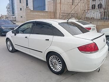 kia rio farası: Fiat Linea: 1.6 l | 2013 il 198623 km Sedan — 4
