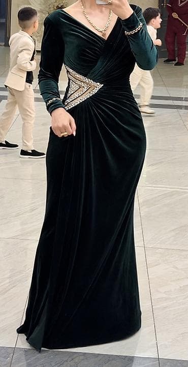 230azne alinib.1defe toya geyinilib.yeni kimidir. Zərif məxmər gecə — 3