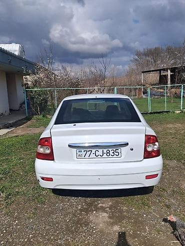 volkswagen polo v: Salam yaxsi vezyetedir kandaserin radyatiri yoxdu alib qoyam islekdi — 9