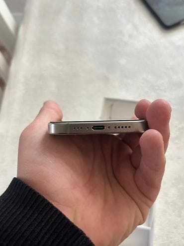 iphone 13 ikinci el: IPhone 15 Pro, 128 GB, Natural Titanium, Face ID — 5