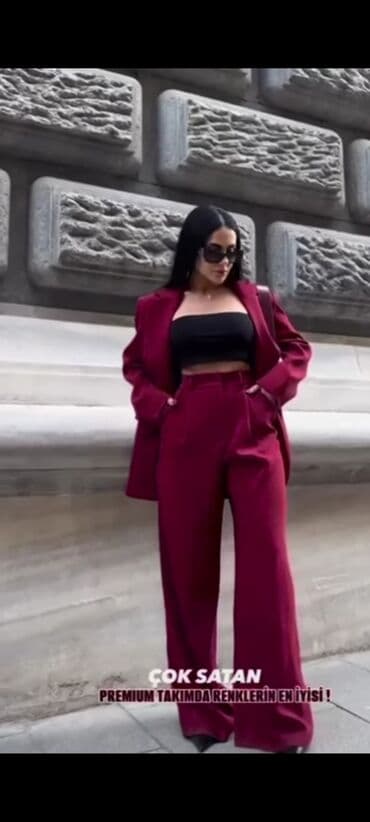 Yeni alinib 2-3 saatlıq geyinilib 85azna alinib 55 azn satilir rengi