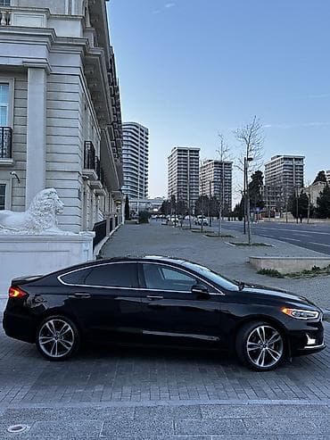 maşın oka: Ford Fusion: 2 l | 2019 il 150870 km Sedan — 5
