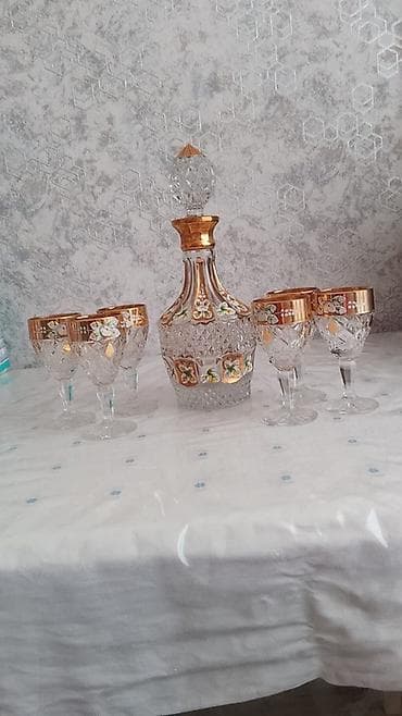 nar soku çəkən: Klassik qraf və qədəh dəstləri - Dəst 1: Şüşə qraf və 6 qədəh - — 1