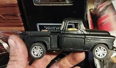 Velosipedlər: Kinsmart 1:32 miqyaslı die-cast model – 1955 Chevy Stepside Pick-Up - — 3