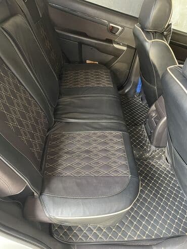 niva oturacaqları: Hyundai Santa Fe: 2.4 l | 2010 il Ofrouder/SUV — 6