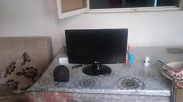komputer dest: LG LCD monitor - Təxmini diaqonal: 20–22 düym (16:9 geniş ekran) - — 2