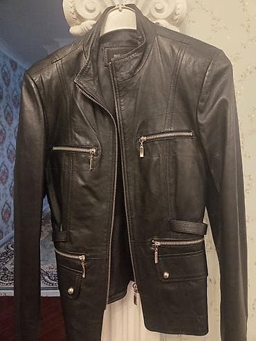 Dəri kurtka, M
